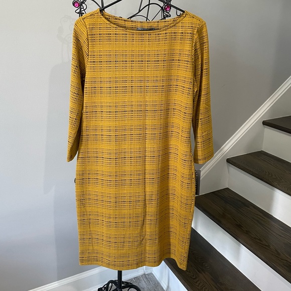 Dresses & Skirts - Sharagano Gold Yellow Long Sleeve Subtle Printed Plaid Shift Dress Size 12